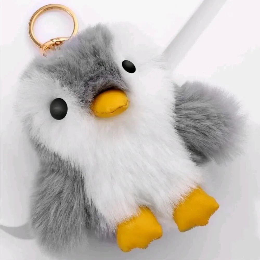 Penguin 🐧 Keychain - Picture 3 of 4